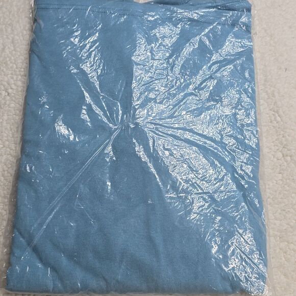 750 NWT Men's Nike Sportswear Premium Essentials Long-Sleeve Pocket T-Shirt - Picture 3 of 6
